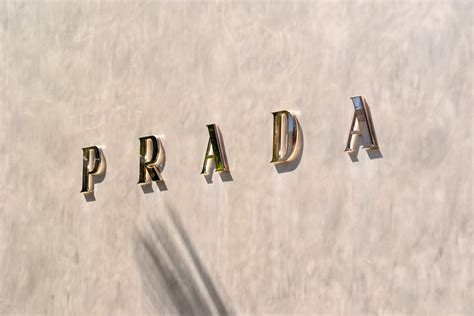 prada e-commerce|prada marketing strategy.